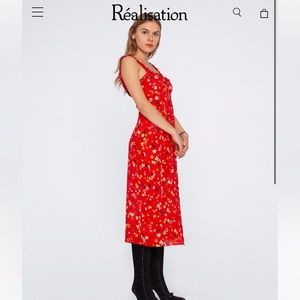 Realisation par the Juliet rouge fleur dress